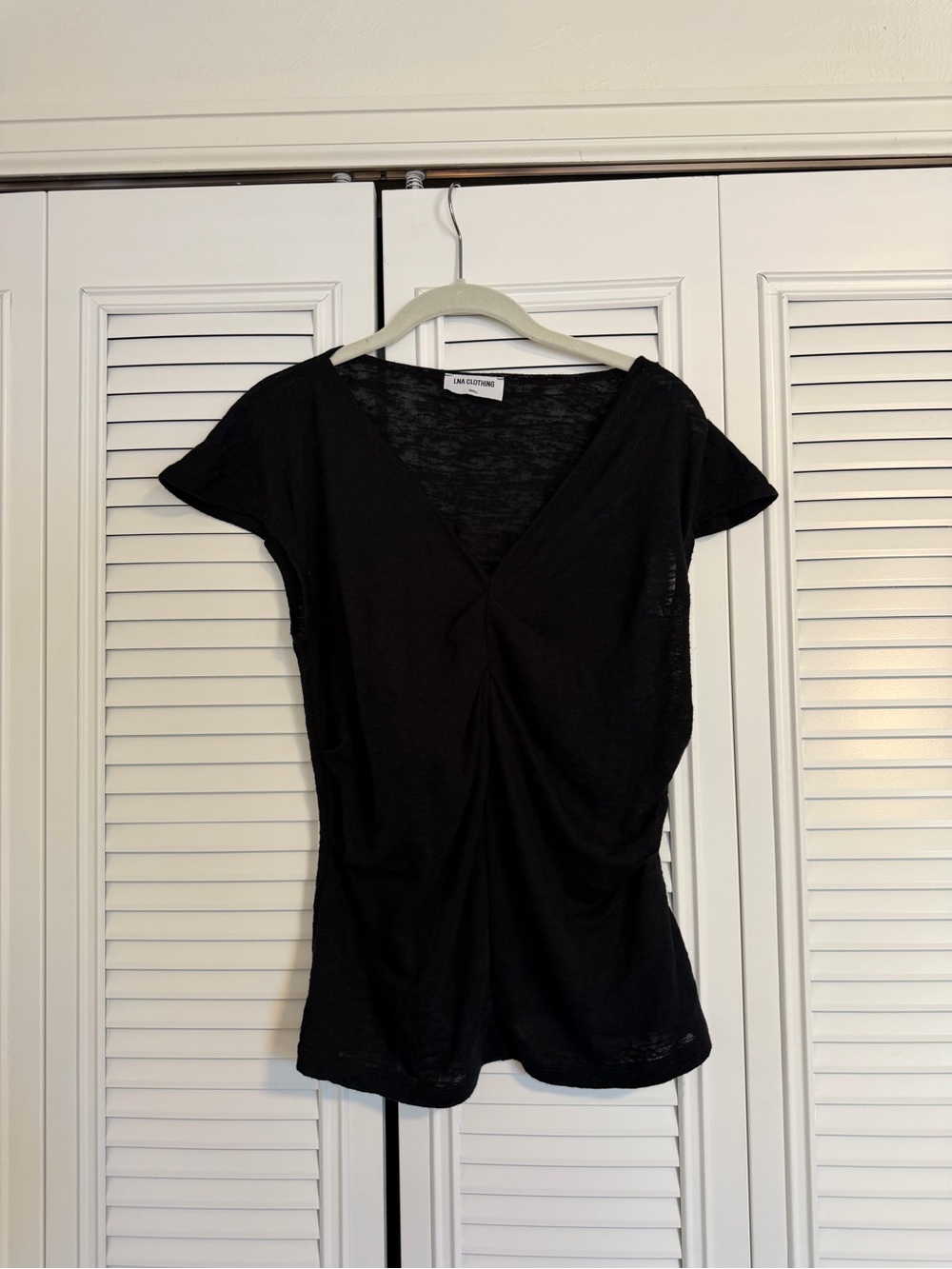 LNA Clothing Black V-Neck Top - size S